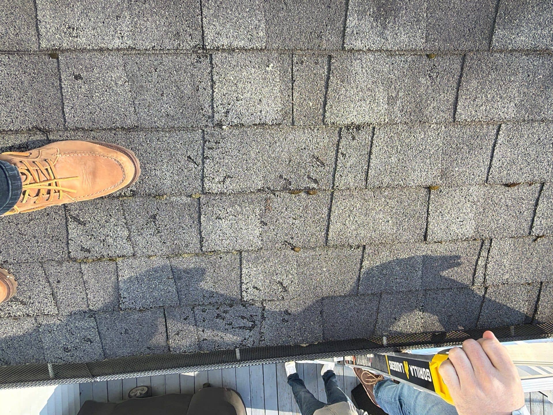Annotated 360° Roof Report photo showing a compressed ridge cap blocking attic ventilation