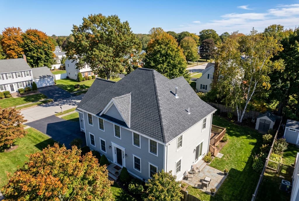 New architectural shingle roof on a Rhode Island Colonial home